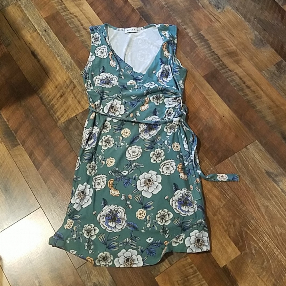 Gilli seafoam wrap dress size: L